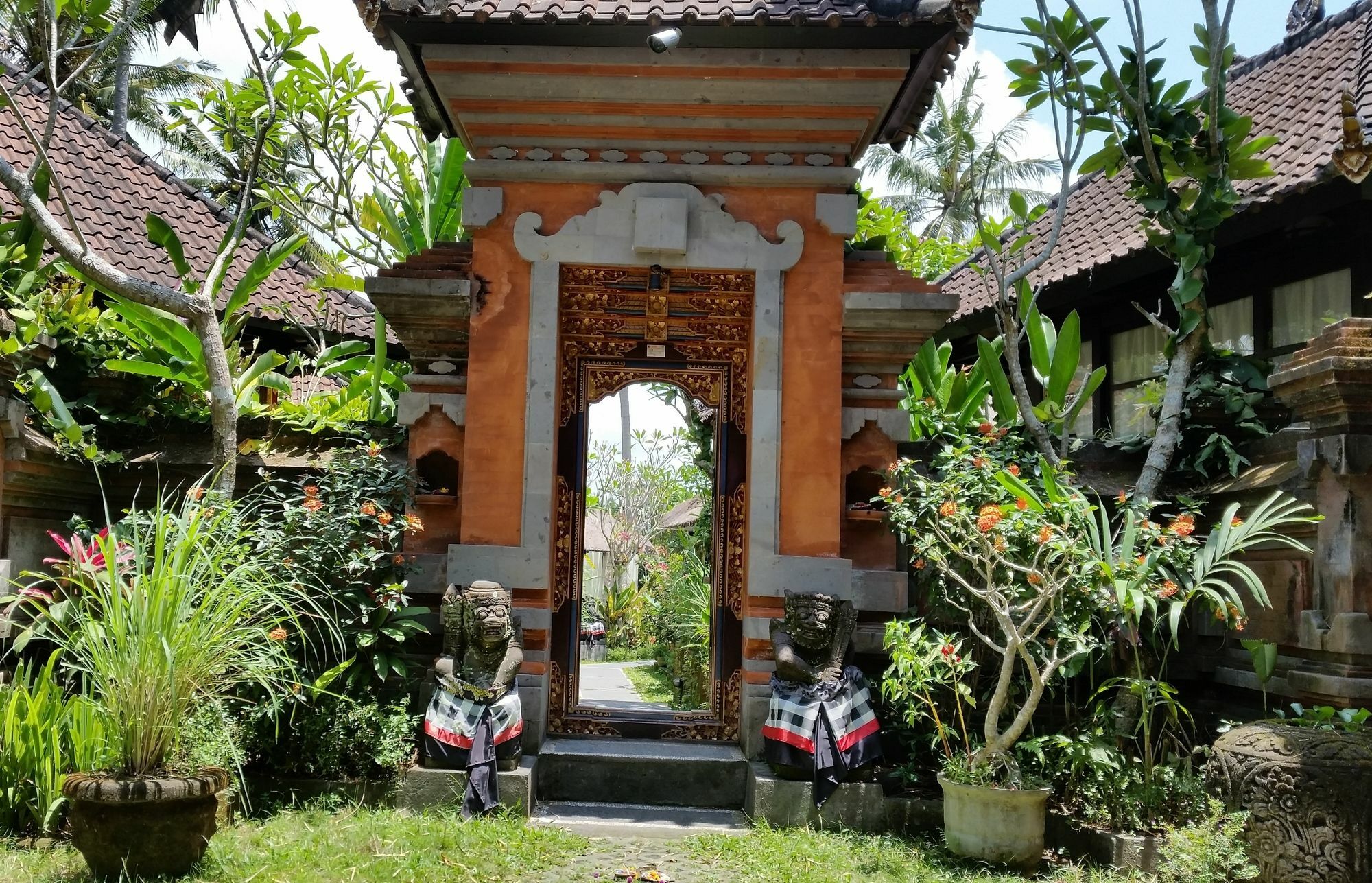 Lodtunduh Sari Ubud Exterior foto
