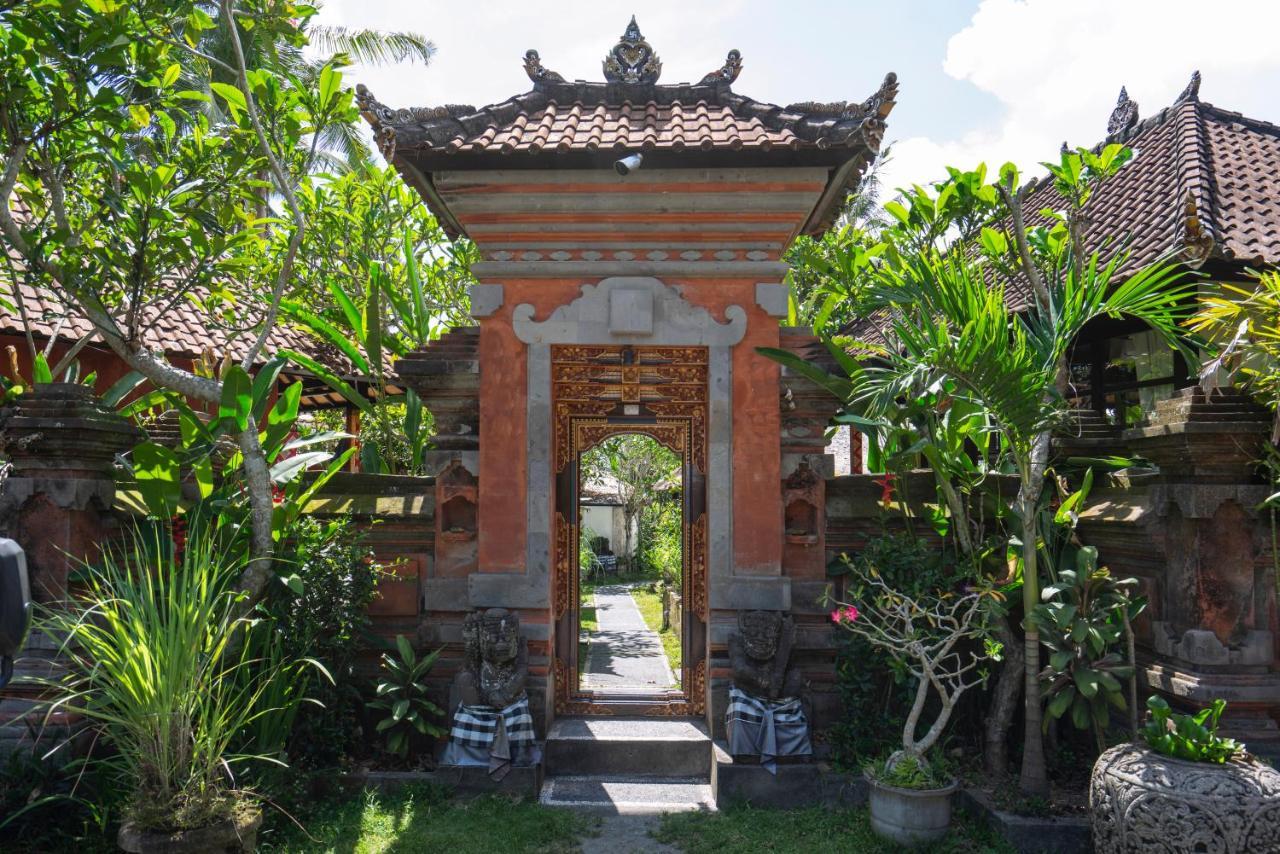 Lodtunduh Sari Ubud Exterior foto